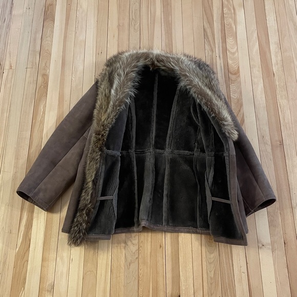 Vintage 1970s Luxurious Lanvin Deep Taupe Fur Collar Suede Coat - Size 14 - Picture 6 of 16